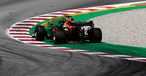 Hamilton Pakt Pole In Barcelona Verstappen Op Plek Drie Het Maximale Op Dit Moment Formule 1 Ad Nl