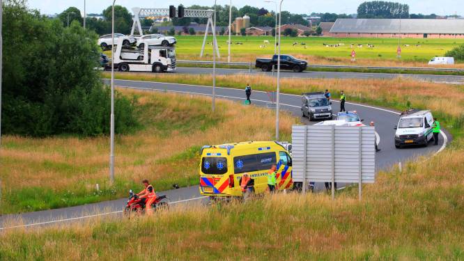 Motorrijder raakt gewond bij ongeval op afrit bij Bunschoten-Spakenburg