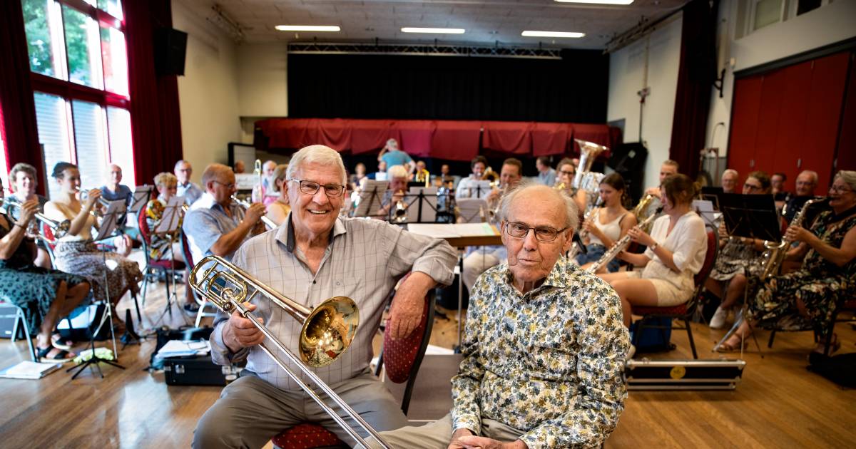Muziekvereniging Wilona uit Helenaveen viert 60-jarig jubileum met twee ‘diamanten’ leden