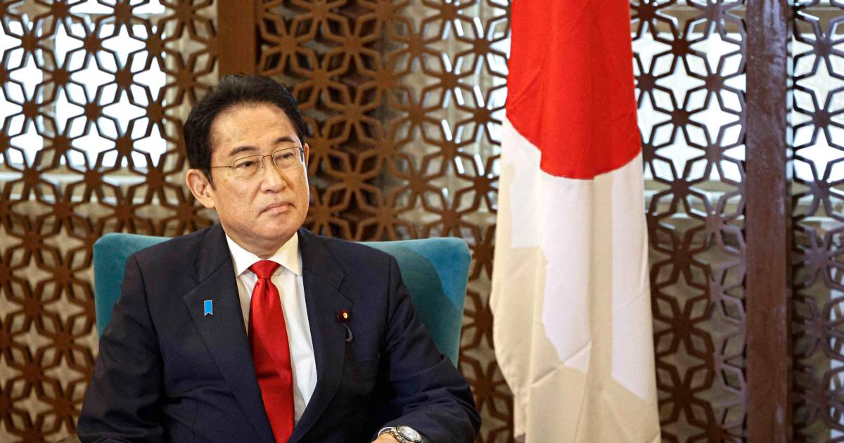 Putra perdana menteri Jepang mengundurkan diri setelah keributan atas pesta pribadi di kediaman resmi  di luar