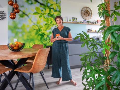 Elly kan overal fijn wonen: ‘Met liefde en aandacht maak ik overal een thuis van’