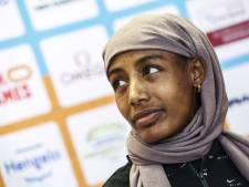 Sifan Hassan wil zes weken na de marathon weer de grens opzoeken: ‘Belachelijk, zo kapot als mijn benen waren’

