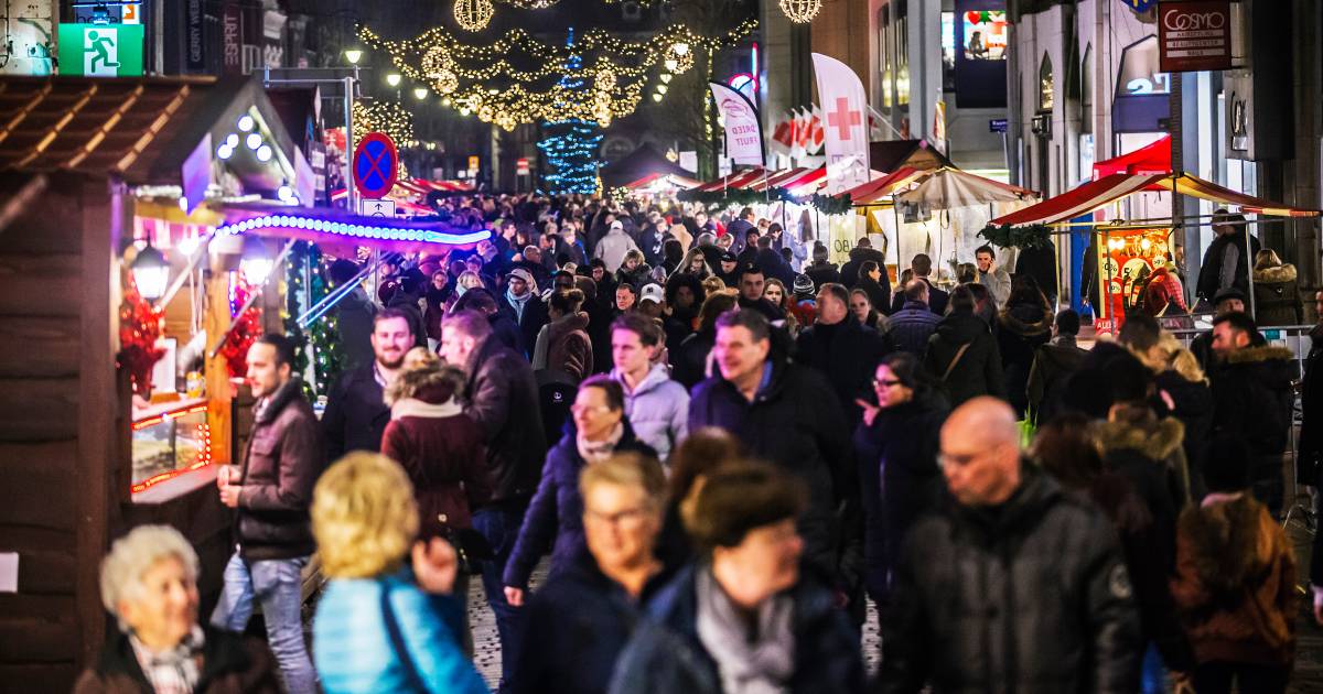 Wo ist der Weihnachtsmarkt? Duitse toeristen op zoek naar Dordtse Kerstmarkt