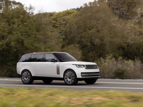 Alles is reusachtig aan de nieuwe Range Rover (ook zijn prijs)