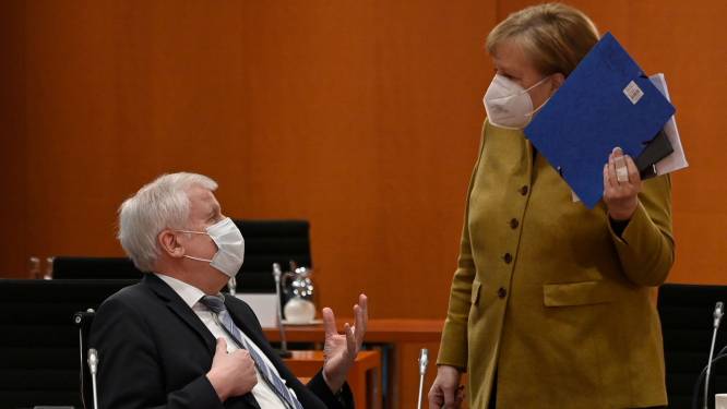 Le gouvernement allemand durcit la loi anti-Covid et peut désormais imposer un couvre-feu national