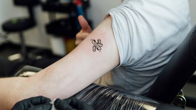 Zet eens een kroket op je arm: als je solliciteert bij aardappelverwerker Agristo, krijg je een ‘patatjestattoo’ bovenop je job