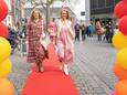 In de hele binnenstad van Bergen op Zoom waren dit weekend meerdere modeshows. Verder werden door de hele binnenstad straatacts opgevoerd en was er live muziek.