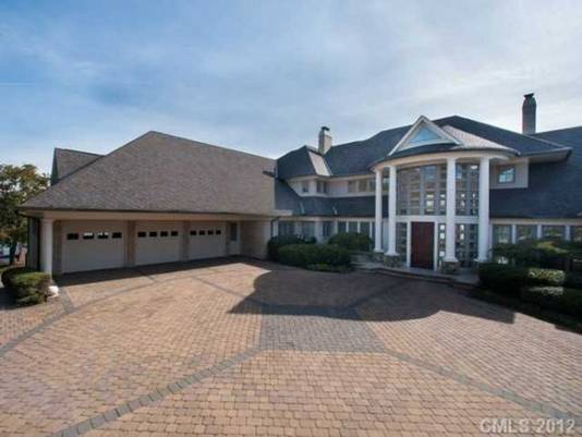 Michael Jordan disposera notamment de six chambres et de huit salles de bain. (source: Realtor)