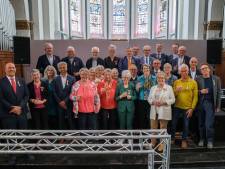 Record lintjesregen in gemeente Moerdijk: 27 nieuwe leden in de Orde van Oranje-Nassau