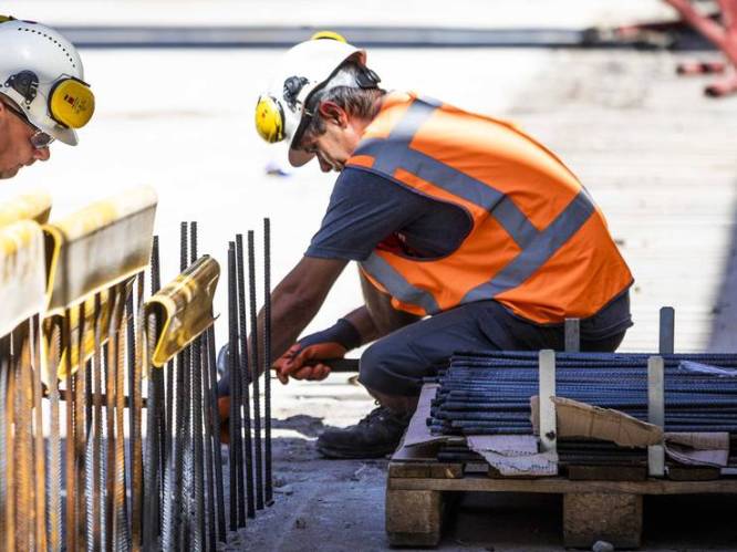 Prijzen stijgen dit jaar met gemiddeld 8,1 procent: Planbureau ziet nauwelijks ruimte voor echte loonsverhoging tot 2025