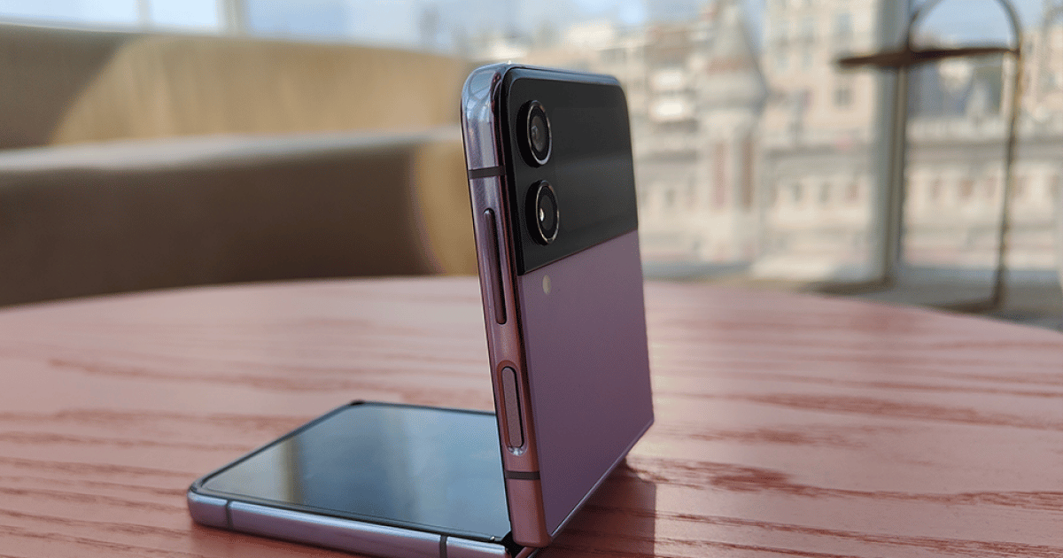 riconsiderando.  È un buon momento per acquistare uno smartphone pieghevole come il Samsung Flip 4?  |  smartphone