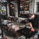 ‘Mensen gaan zich niet blijven opsluiten’: zo wil horeca op 1 april deuren weer openen