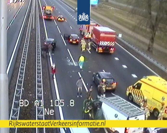 Ongeluk op de A1 bij Deventer.