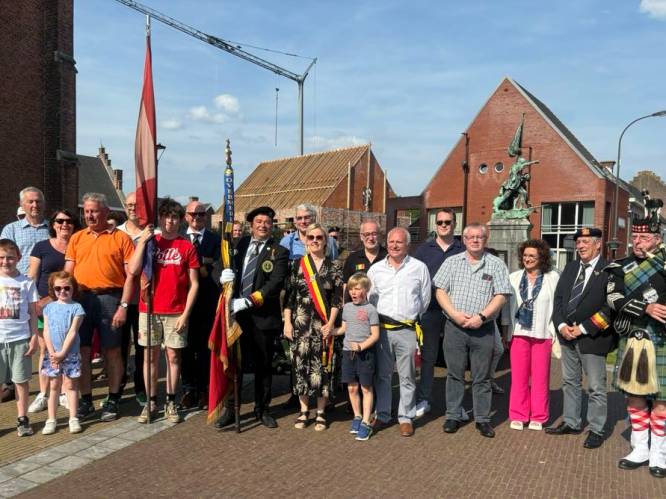 Nationale strijdersbond Overmere houdt herdenking van de bevrijding van de Tweede Wereldoorlog
