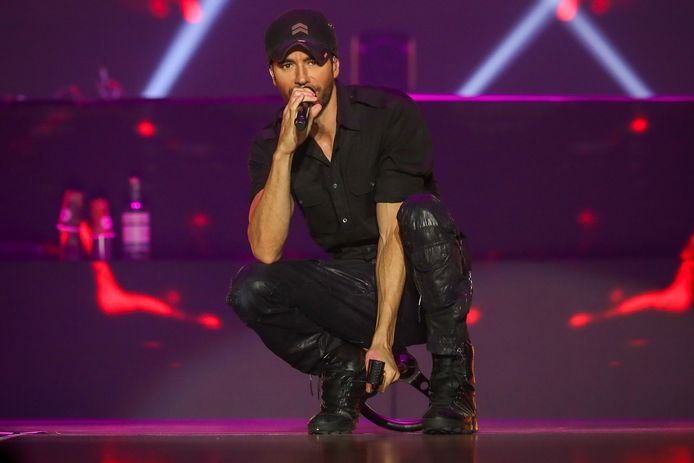 Enrique Iglesias.