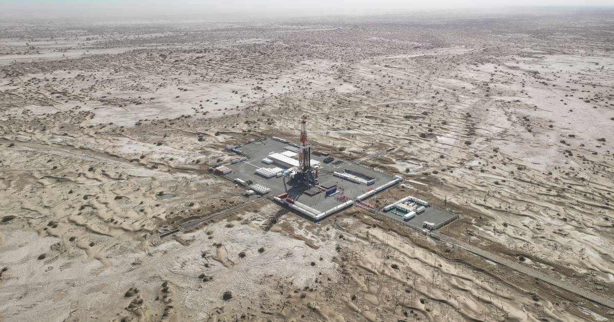 China began drilling a well of at least 10,000 meters in our crust  Science and the planet