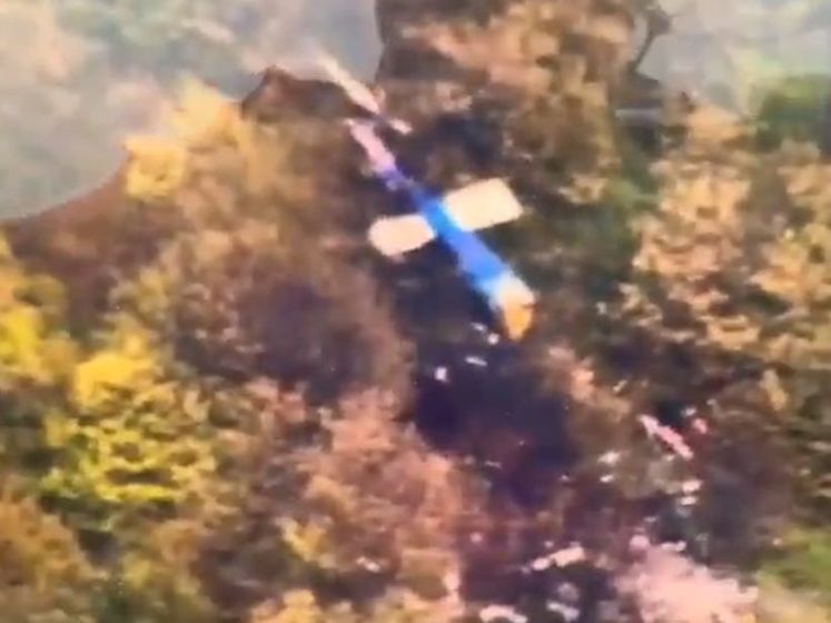 Dronebeeld toont gecrashte helikopter van Iraanse president