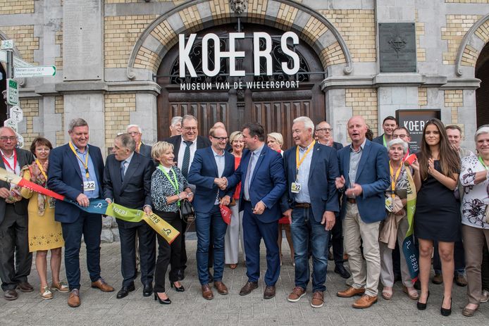 Roeselare - feestelijke opening Wielermuseum KOERS