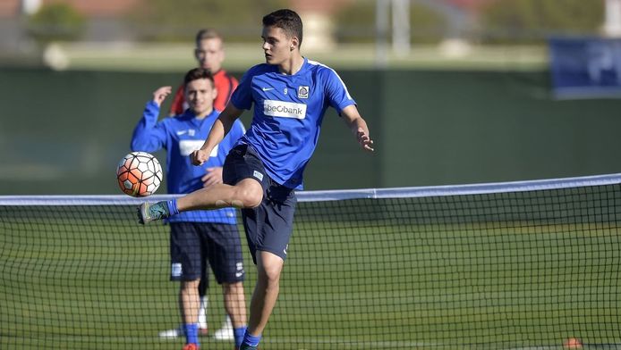 Enes Unal op de training bij Genk.