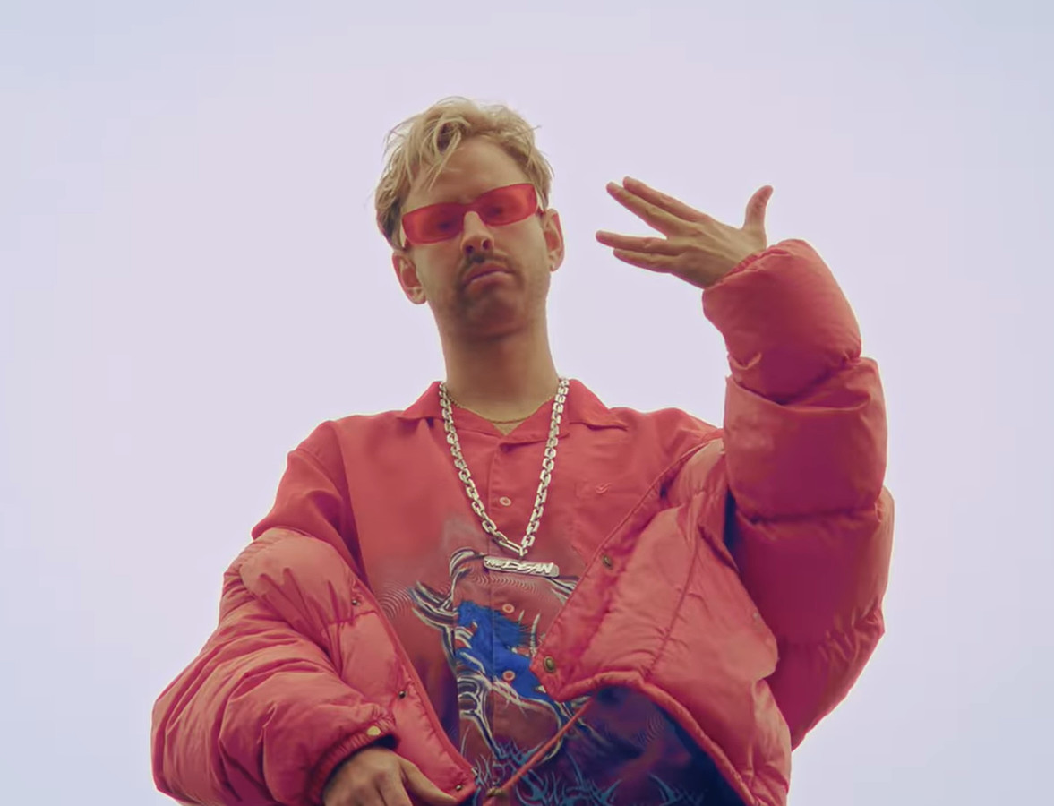 Daan Boom kan niet meer naar festivals met zijn vriendin: ‘Ze kan daar ...