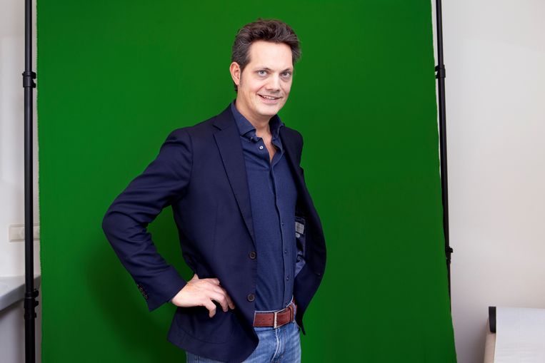 Marten Wierenga, Loppersum: ‘De virologen hebben gelijk als het over de virologie gaat maar ze falen als maatschappelijk deskundigen. Beleidsmakers varen te veel op meetbare uitkomsten, op sterftecijfers en ic-opnamen, en het zijn de zwaksten, de ouderen en de kinderen, die daarvoor de prijs betalen. Ik vrees dat de coronamaatregelen uiteindelijk meer gezondheidsschade dan gezondheidswinst zullen opleveren.’ Beeld Pauline Niks