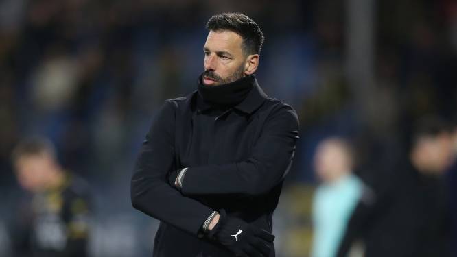 Van Nistelrooy als mogelijke hoofdtrainer PSV zorgt voor gefronste wenkbrauwen én bijval