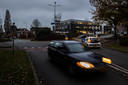 De rotonde Deventerweg/Dorpsstraat wordt afgesloten vanaf 5 december, dat leidt volgens buurtbewoners tot nog meer verkeersoverlast op de Keizersweg.