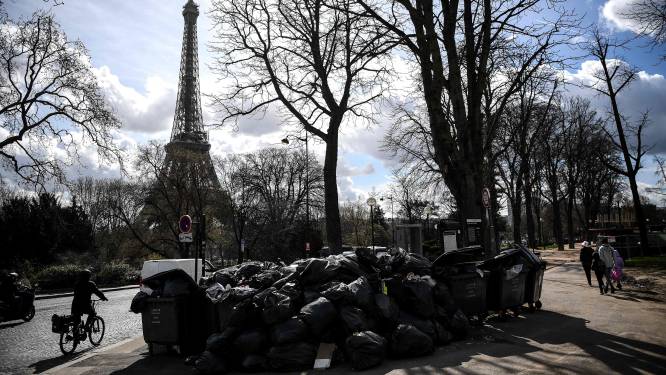Grève des éboueurs à Paris: le préfet de police va réquisitionner des agents