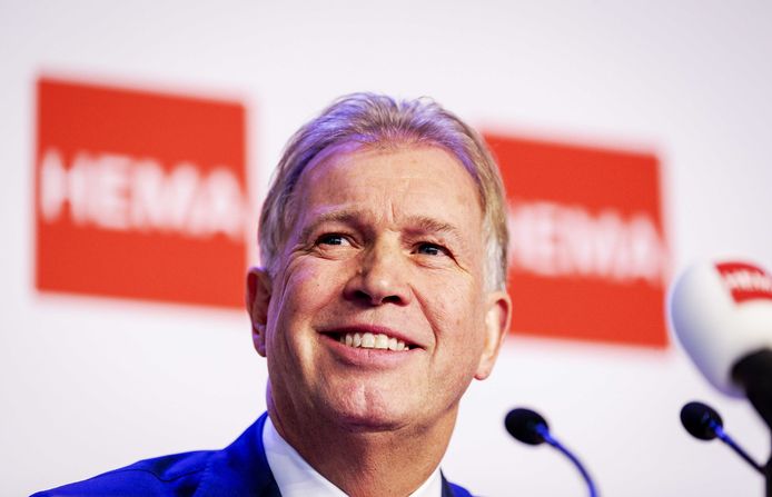 Marcel Boekhoorn tijdens de persconferentie over de overname van Hema, in oktober 2018. De zakenman kocht de warenhuisketen van de Britse durfinvesteerder Lion Capital dat al langer op zoek was naar een koper.