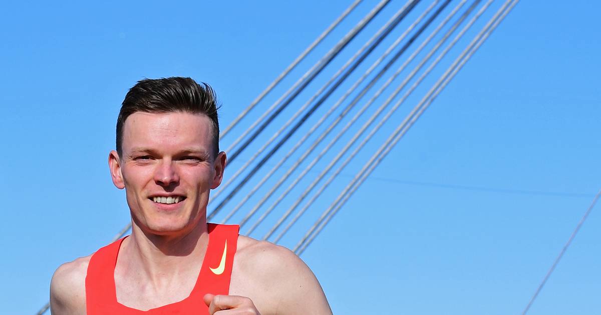 ‘Hardloop-influencer’ bereikt duizenden mensen met zijn vlogs, nu wil hij in Eindhoven schitteren op