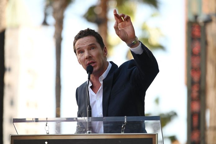 Benedict Cumberbatch spreekt tijdens de ceremonie waarbij hij maandag zijn ster onthulde op de Hollywood Walk of Fame.