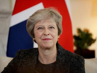 Theresa May neemt onderhandelingen brexit over