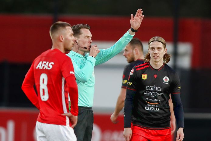 Jong AZ - Excelsior


Referee Robin Gansner