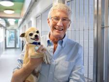 Engeland treurt na plotse dood presentator Paul O’Grady (67), die met één zin geschiedenis schreef