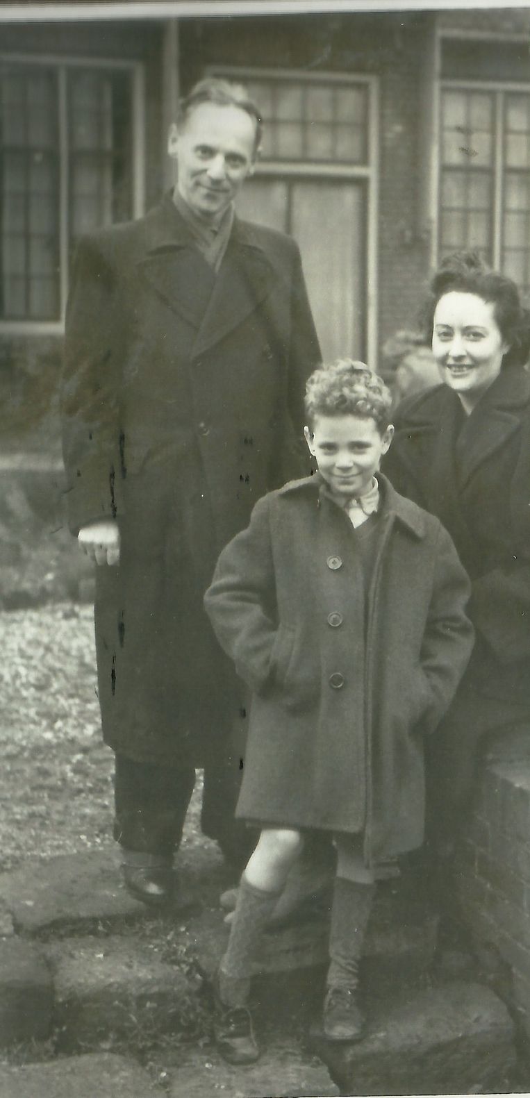 Het gezin Simons, herfst 1945. Beeld Privéarchief Familie Simons.