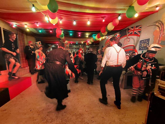 Poperingenaars zijn Keikoppencarnaval niet vergeten.