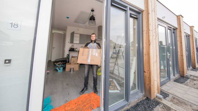 Kamperland krijgt minihuisjes op braakliggende kavel in de Nieuwstraat