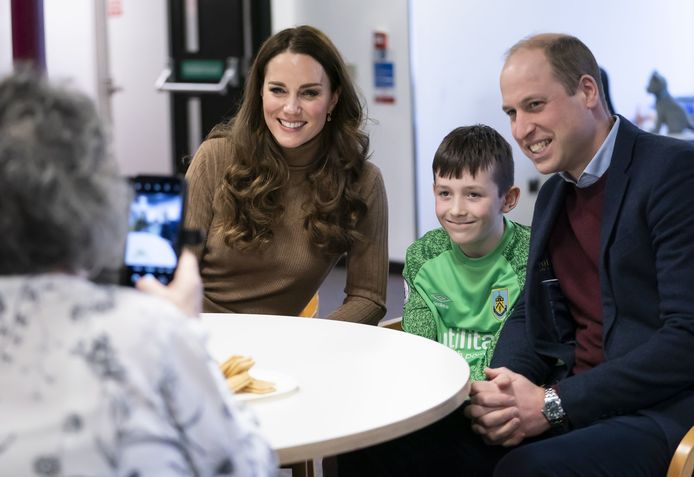 Prins William heeft zijn steun betuigd aan een jongetje dat recent zijn moeder is verloren.