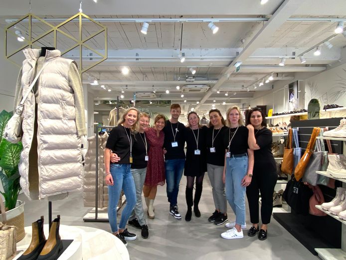 Nieuwe super Torfs geopend in Veldstraat Zowel vrouwen mannen