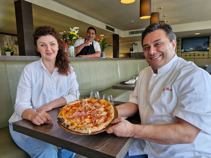 NET OPEN. Italiaanse pizzabakker Guiseppe en Oekraïnse Katarina runnen ...