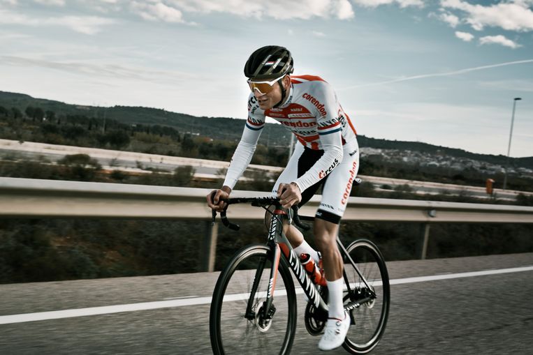 ‘Eddy Merckx? Ik zal nooit zijn palmares rijden en hij zal nooit in mijn disciplines winnen, dus waar gaat de vergelijking op?’ Beeld Joris Casaer