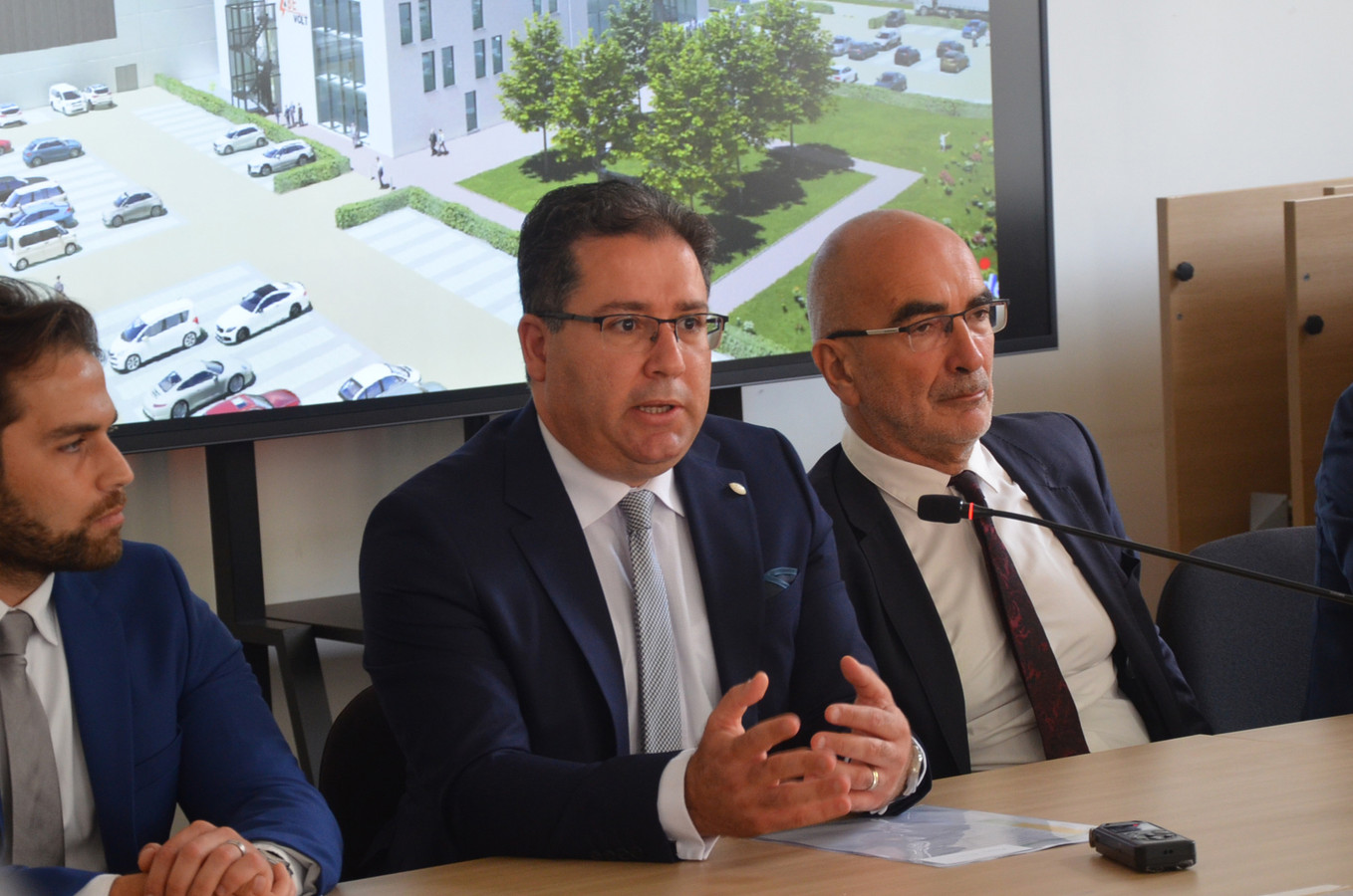 Ninoofs bedrijf ABEE bouwt batterijfabriek voor elektrische auto's in