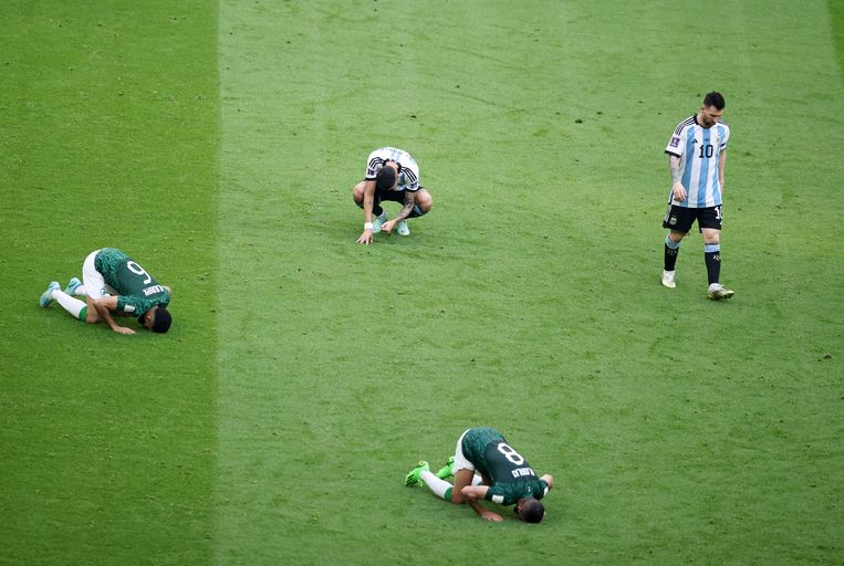 Tutto è andato secondo i piani per l’Argentina e Messi, ma poi sono arrivati ​​​​cinque minuti folli e i sauditi hanno fatto la storia