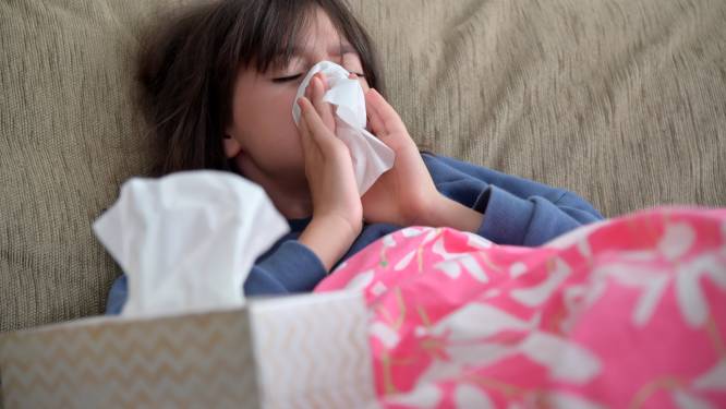 Is je kind ziek? Deze mutualiteiten betalen de kosten voor een oppas volledig terug! 