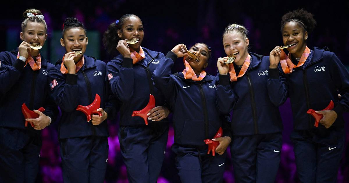 US gymnasts claim sixth straight world title |  Other sports