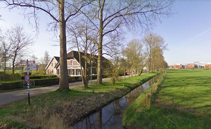De omgeving van de Bunnikseweg, met op de achtergrond De Uithof, waar de vrouw voor het laatst werd gezien rond haar werk.
