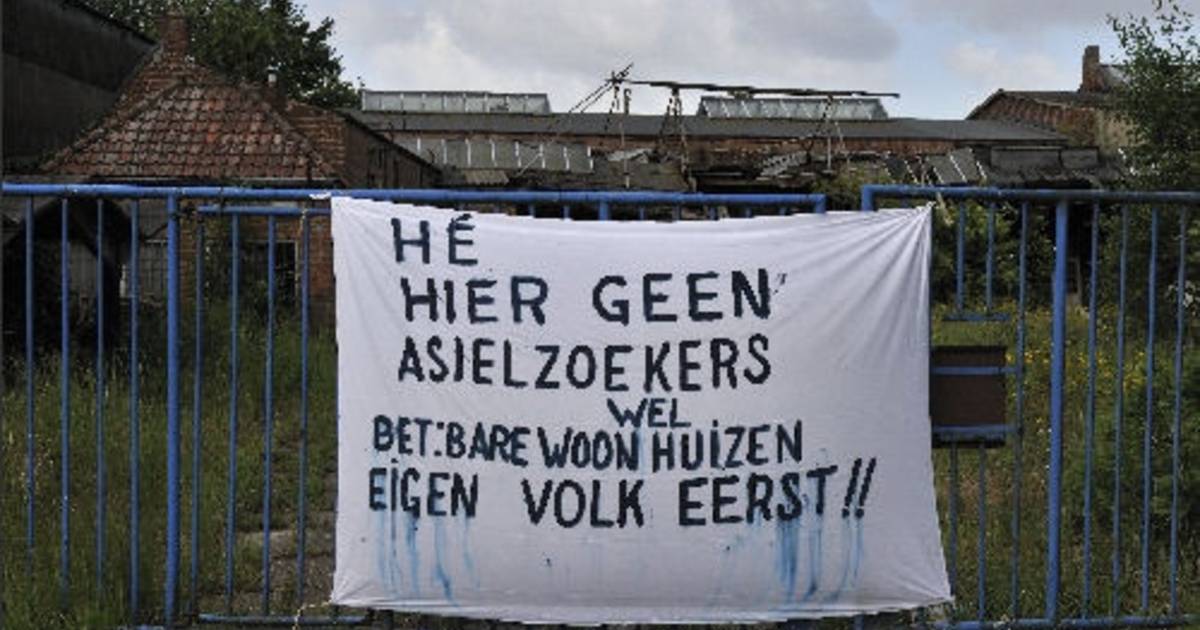Protest tegen komst AZC bij Glatt-terrein Putte | Bergen op Zoom ...