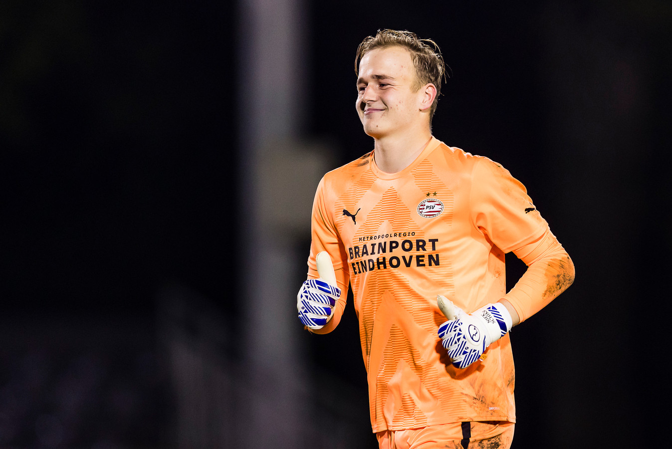 Talentvolle Cuijkse keeper Niek Schiks omarmt elke PSV-minuut: ‘Hier ...