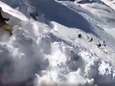 VIDEO. GoPro-camera legt vast hoe skiërs plots worden meegesleurd door lawine in Oostenrijk