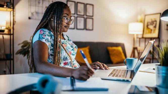 Werknemers kunnen tot 250 uren Vlaams Opleidingsverlof nemen: hoe vraag je dat aan? En wat zijn de voordelen?